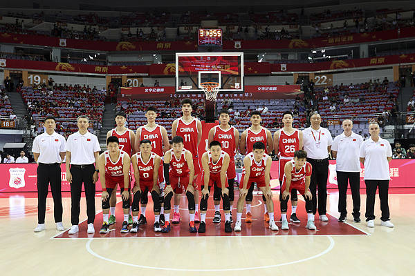 皇冠信用网代理如何注册_中国男篮带14人前往沙特 四号位球员刘礼嘉离队