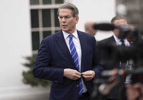 皇冠登一登二登三区别_特朗普变招皇冠登一登二登三区别，白宫：8月12日后或恢复24%对华关税？美财长对华打明牌，中方已经划出“红线”