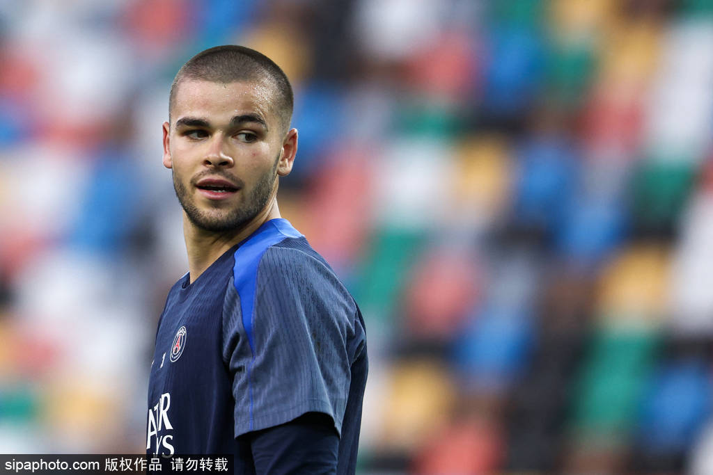 皇冠登录地址_多纳鲁马或加盟曼联皇冠登录地址？巴黎门神告别之夜引爆转会市场