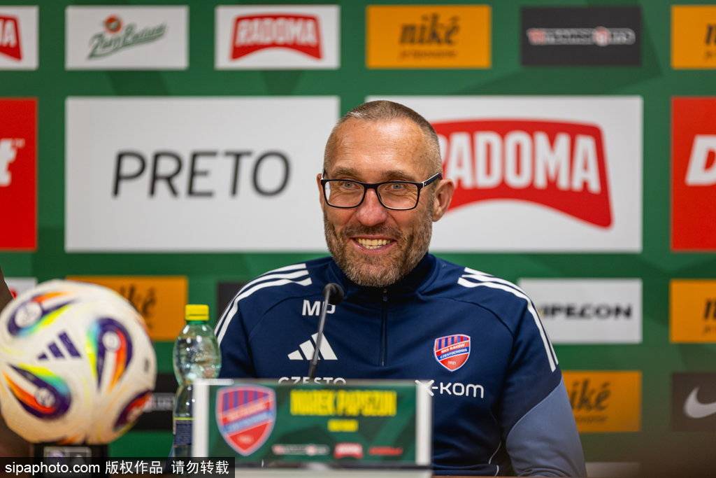 皇冠信用网登1_张弛的草率吊射让青岛球迷心碎皇冠信用网登1!赛后点评引发热议