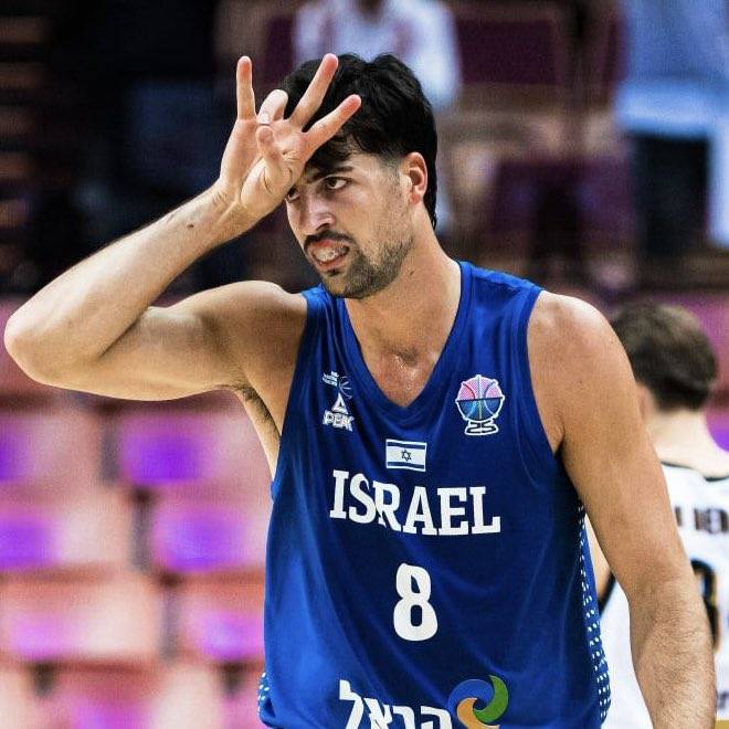 皇冠足球代理_欧洲杯综述：字母伤停希腊输球 东契奇26+7夺下连胜