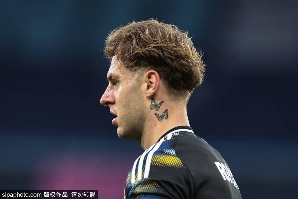 皇冠会员网址_福登本场表现分析：数据与评分的背后