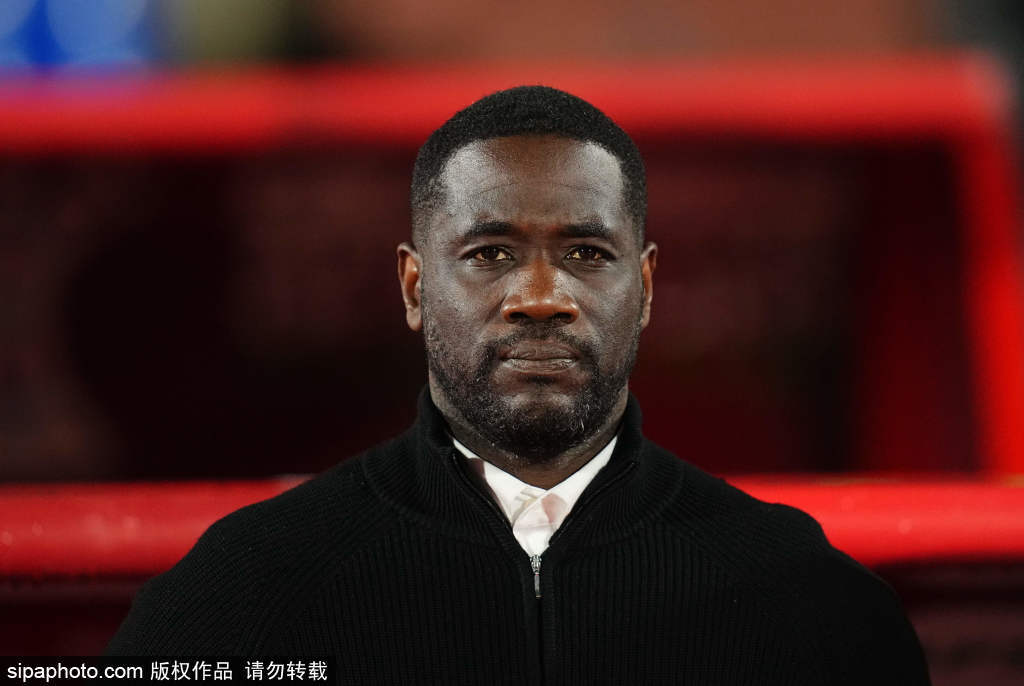 皇冠登入网址
_火线回归!姆伯莫和阿玛德出局皇冠登入网址
,曼联迎两大主力回归备战曼市德比