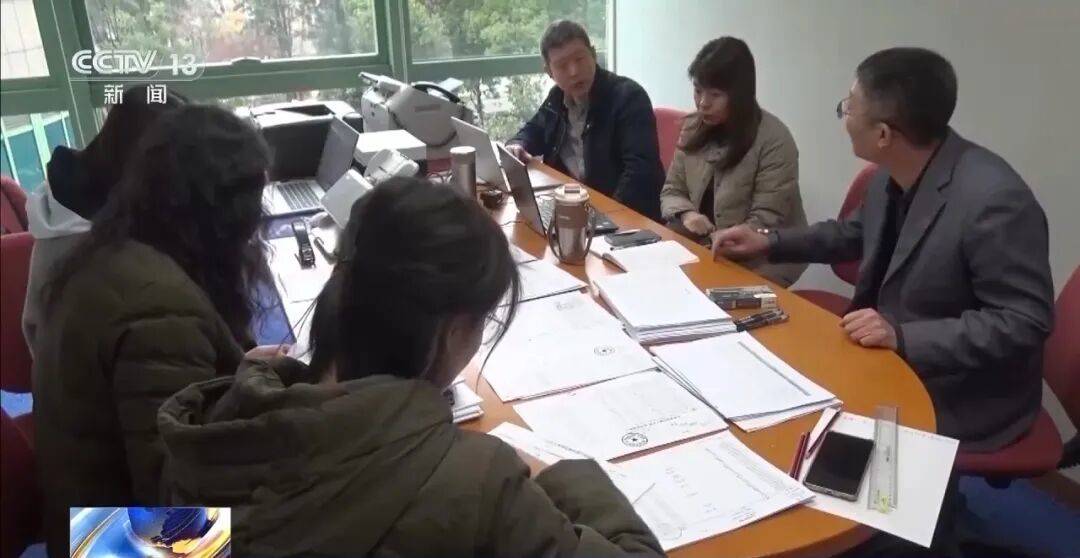 皇冠足球管理平台出租_公司15人皇冠足球管理平台出租，13名女员工集中生育，“老板”被抓