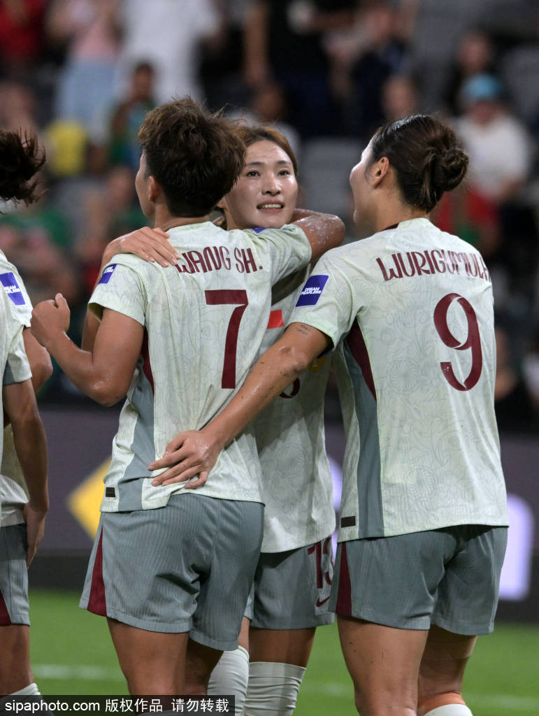 足球管理平台出租 _李金羽:熟悉联赛比胜负更关键 重回济南感受到球迷的热爱